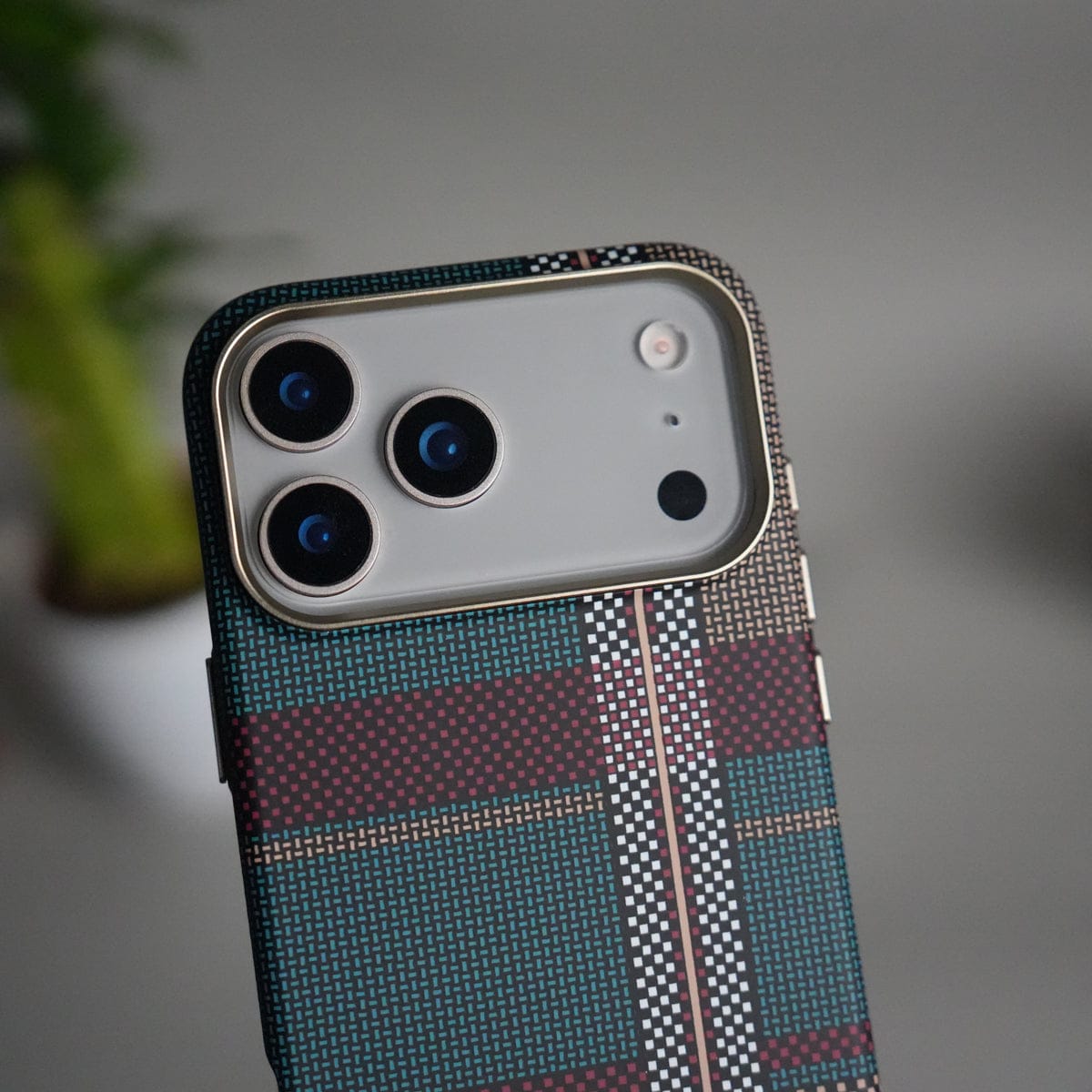 iPhone 17 Pro Max Carbon Fiber Texture Design Hard Pc MagSafe Case Cover RedWhite