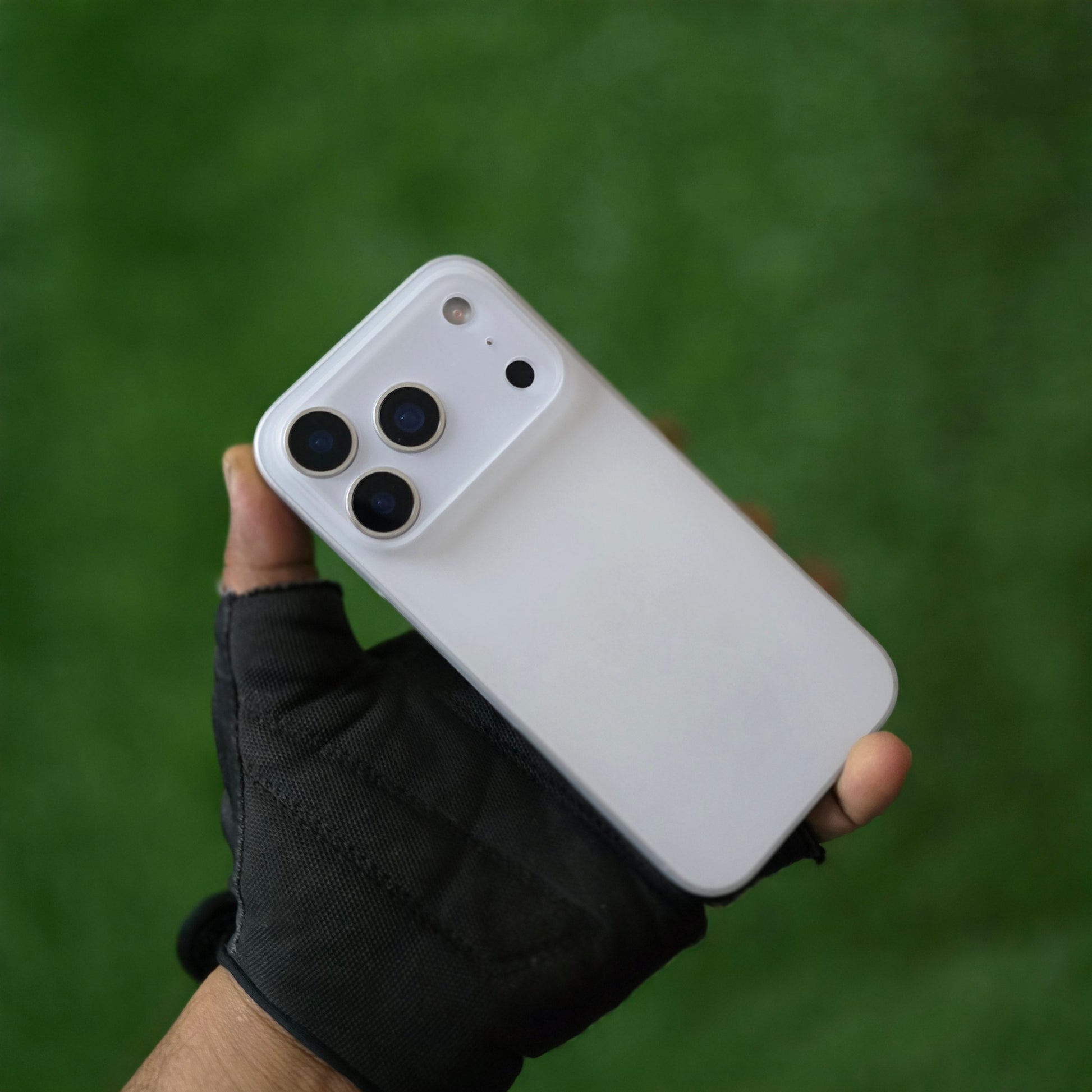 iPhone 17 Pro Max Ultra Thin KZDOO Air Skin Matte Frosted Back Cover - White