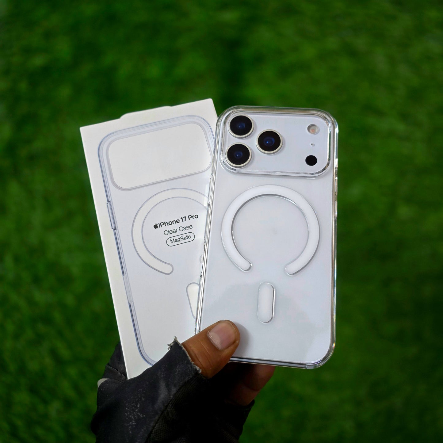 iPhone 17 Pro Max Crystal Clear Anti-Yellowing Original Transparent Magsafe Case