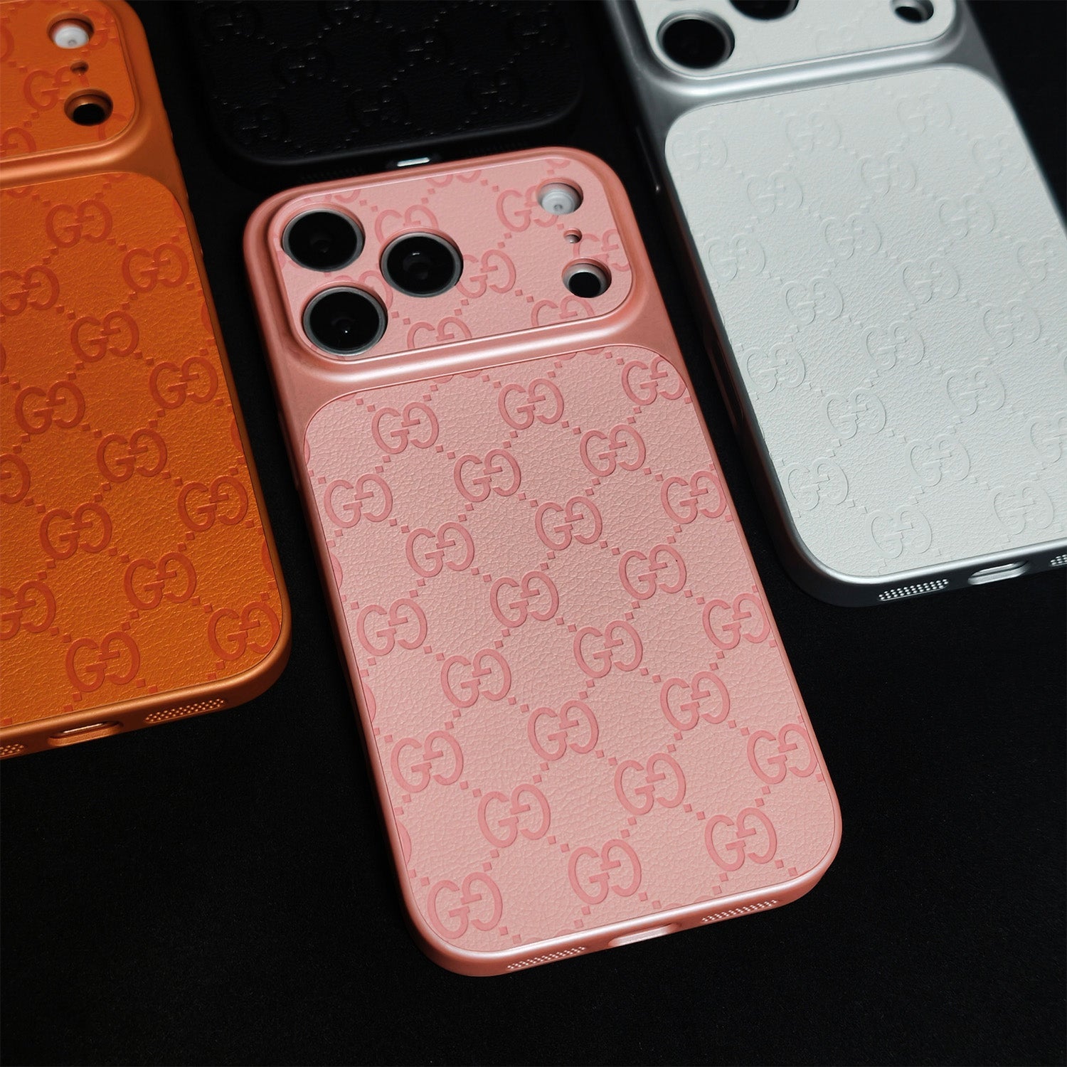 GG EMBOSSED PATTERN