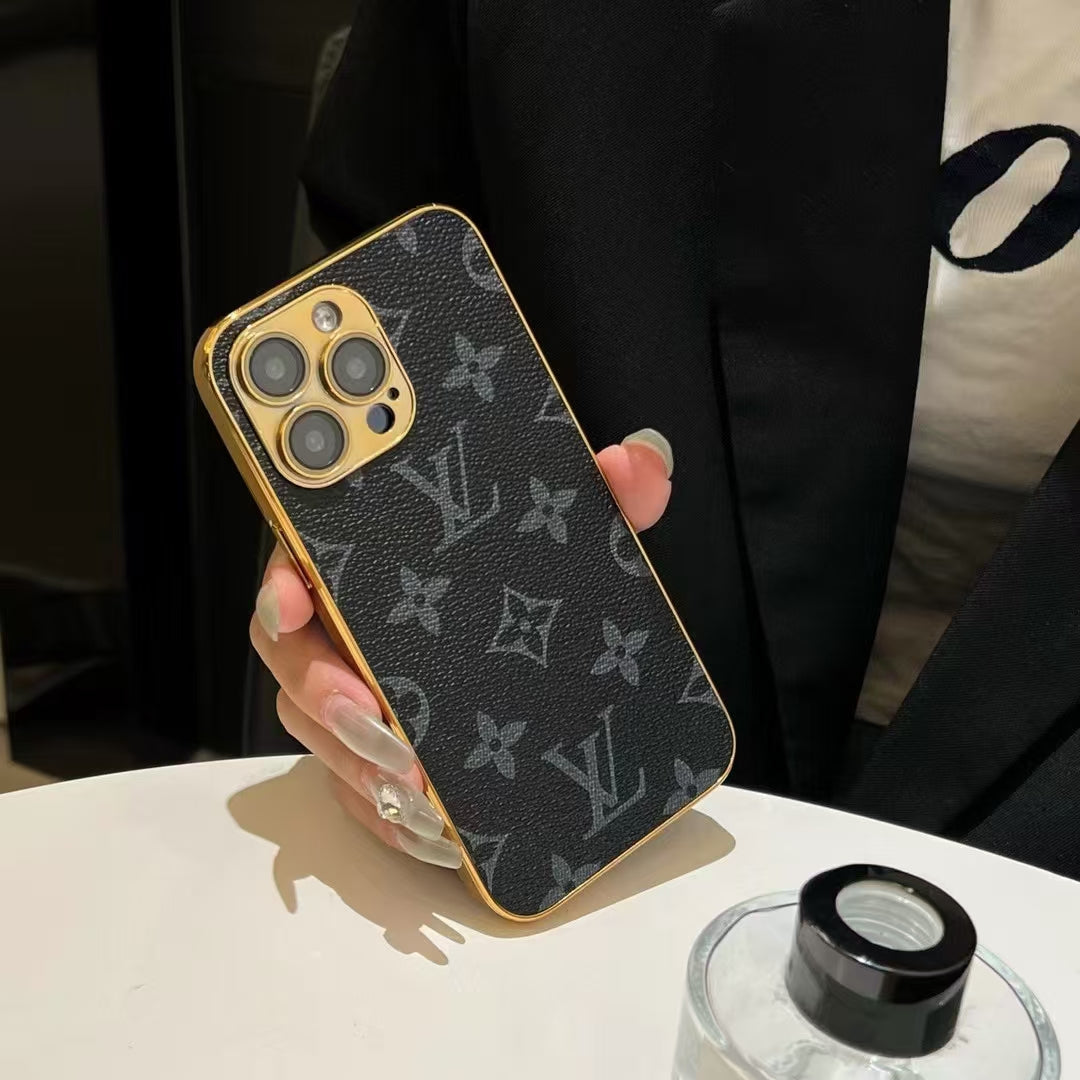 New Design Luxury Phone Case with Golden Border for iPhone 12-17