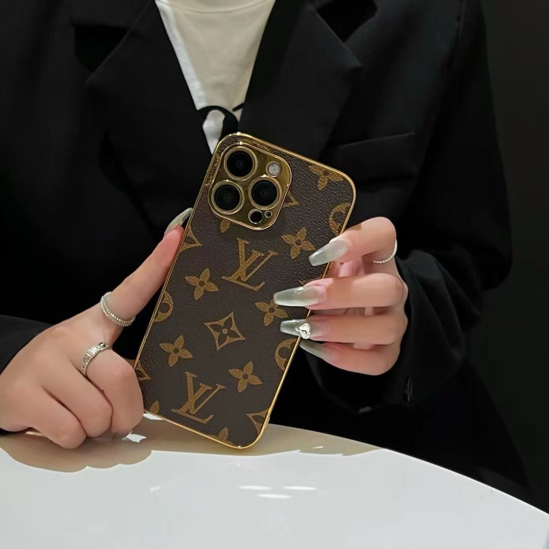 New Design Luxury Phone Case with Golden Border for iPhone 12-17