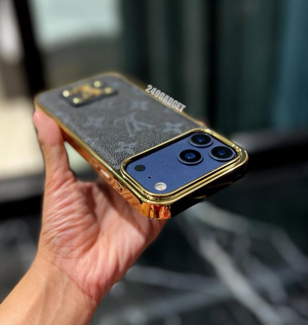 Luxury Phone Case with Gold Logo For iPhone 12-17