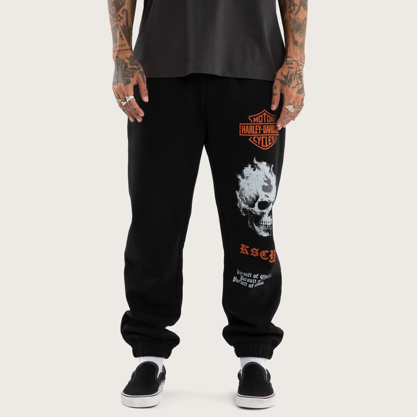 Earn Straight Trackpant Jet Black