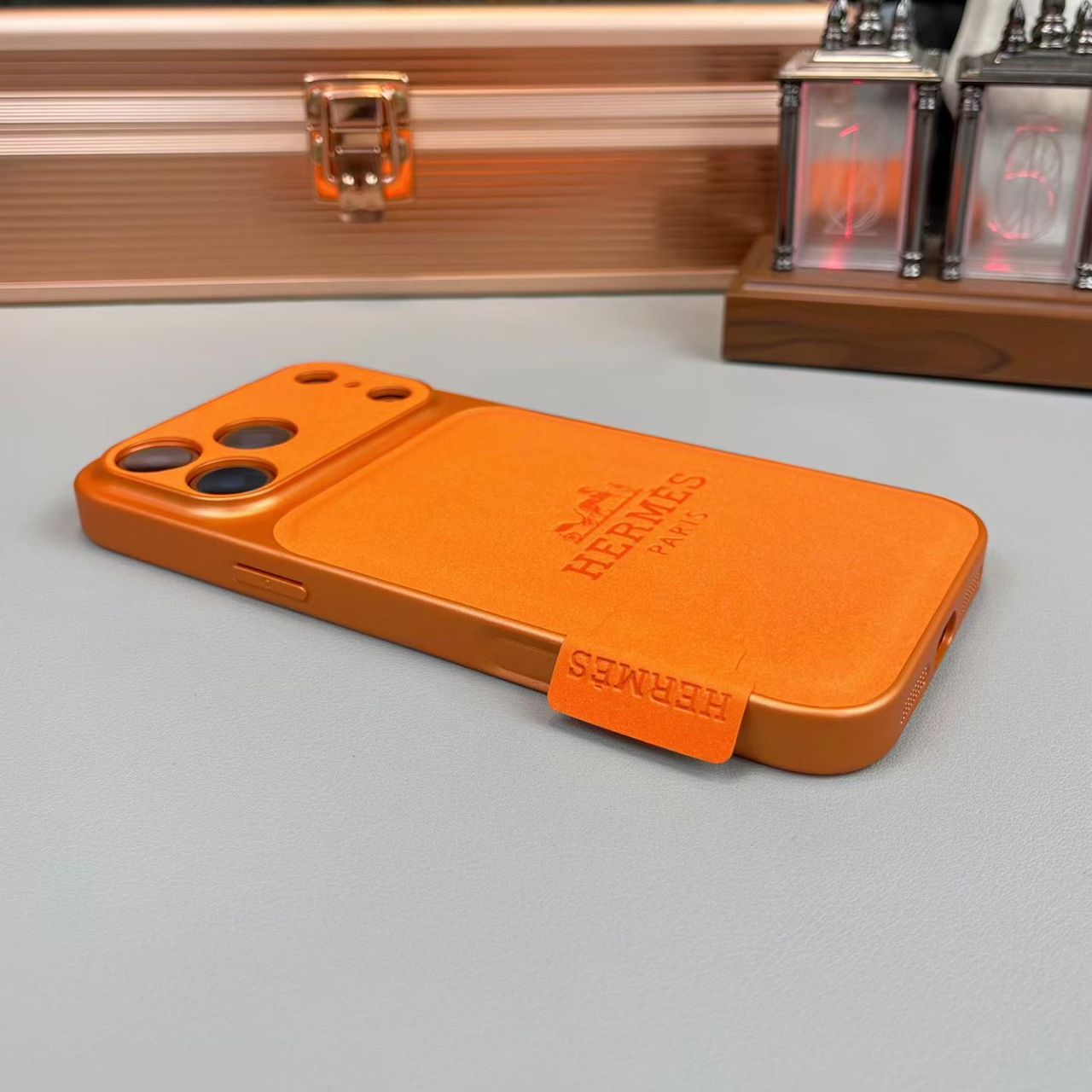 Premium Leather iPhone Case – Luxury Protection & Style for iPhone 14-17