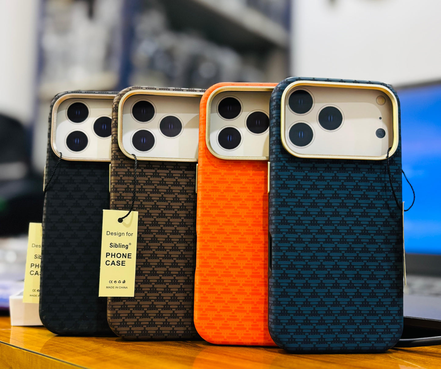 iPhone 17 Pro Max Carbon Cover, SIBLING Series Case with Metal Camera Protection - Black