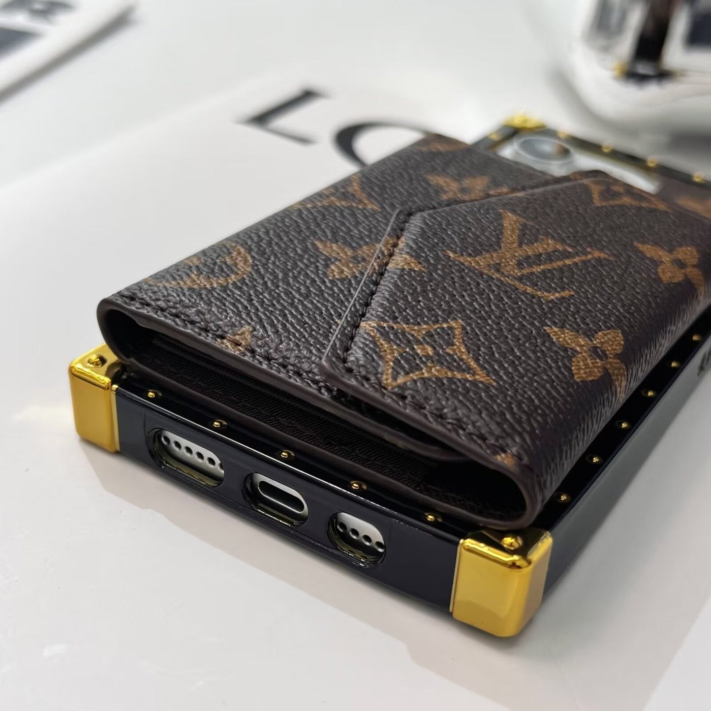 Luxury Leather Phone Case with Card Holder for iPhone 13-17