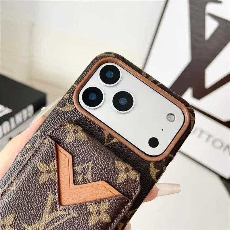 Distressed Heritage Case for iPhone 13-17