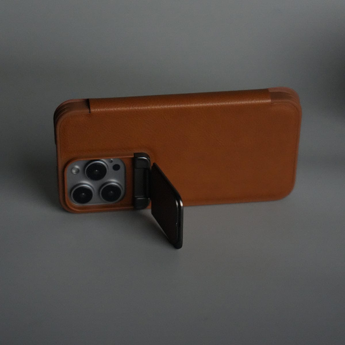 iPhone 15 Series Flip Case With Metal Camera Stand