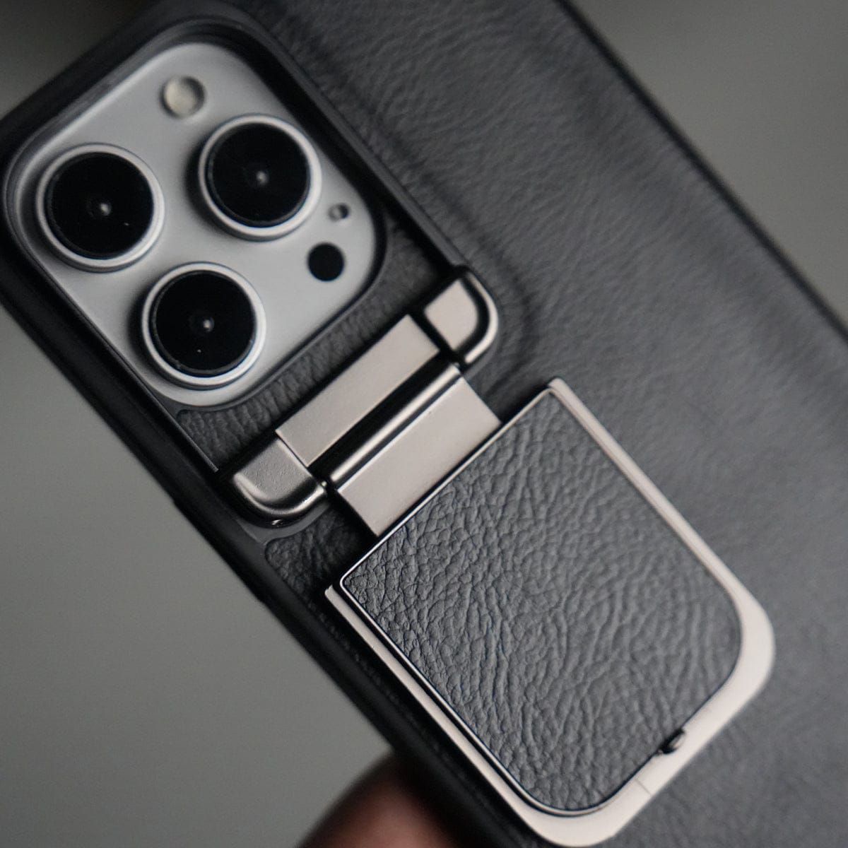 iPhone 15 Series Flip Case With Metal Camera Stand