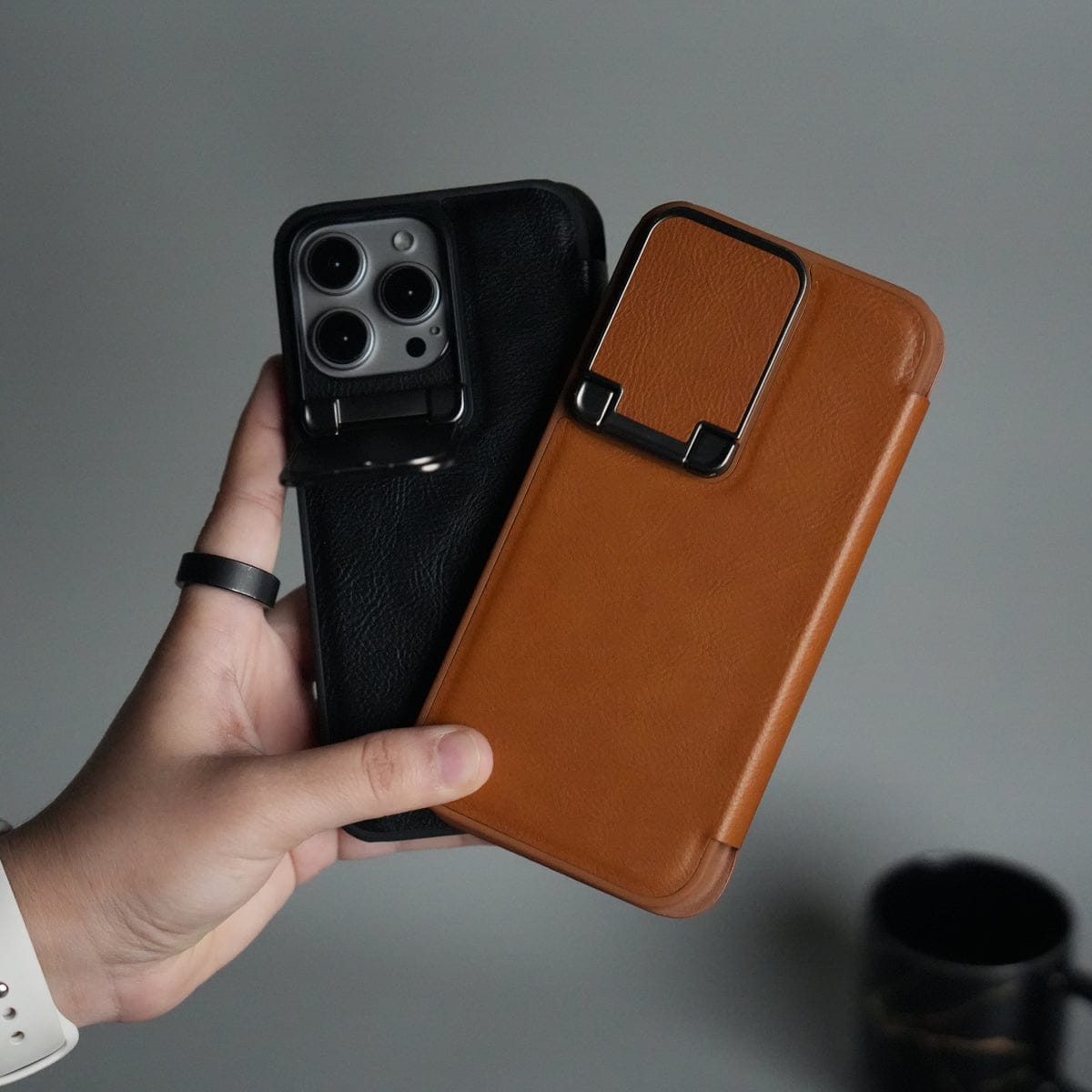 iPhone 15 Series Flip Case With Metal Camera Stand