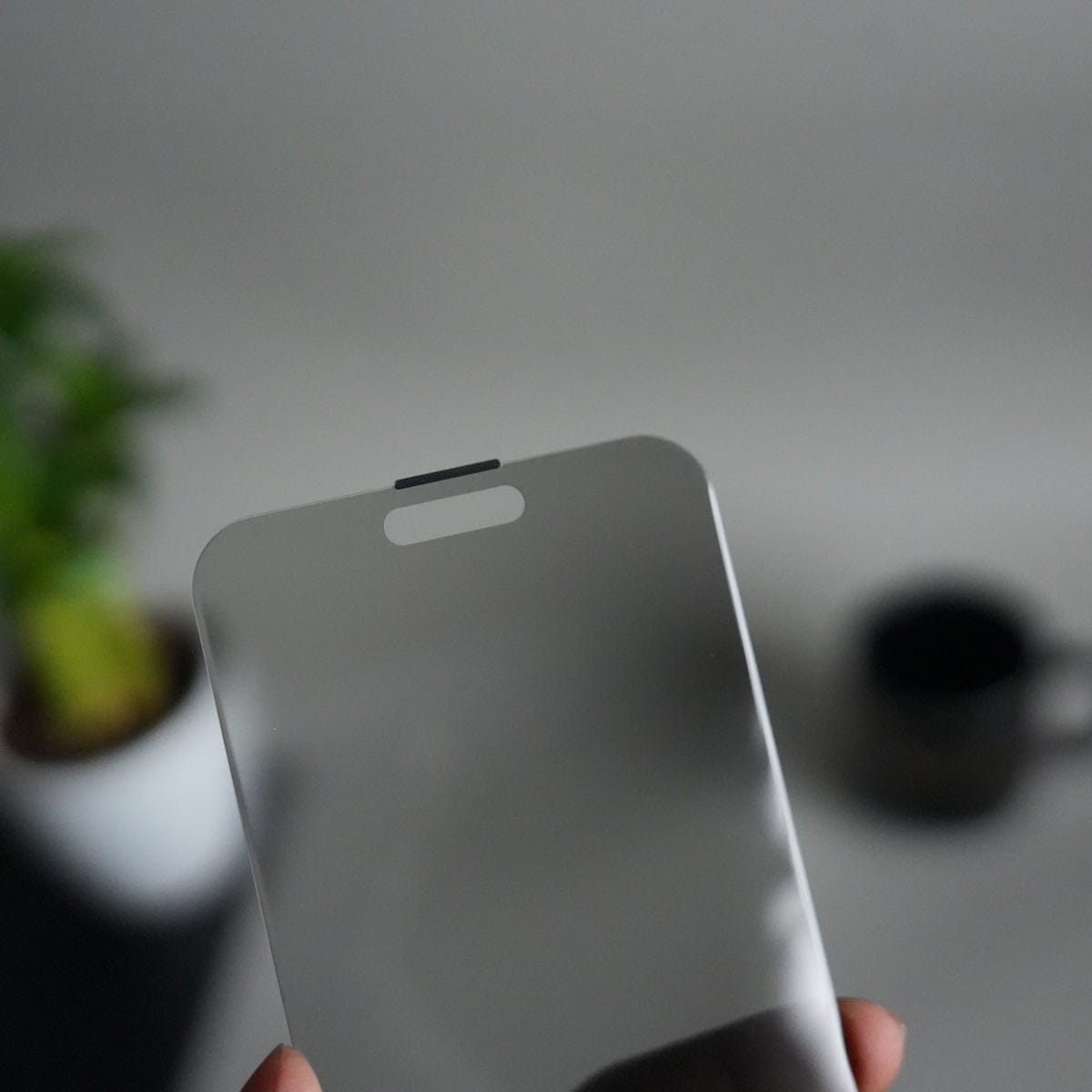 iPhone 15 Series Ani Spy Privacy Tempered Glass