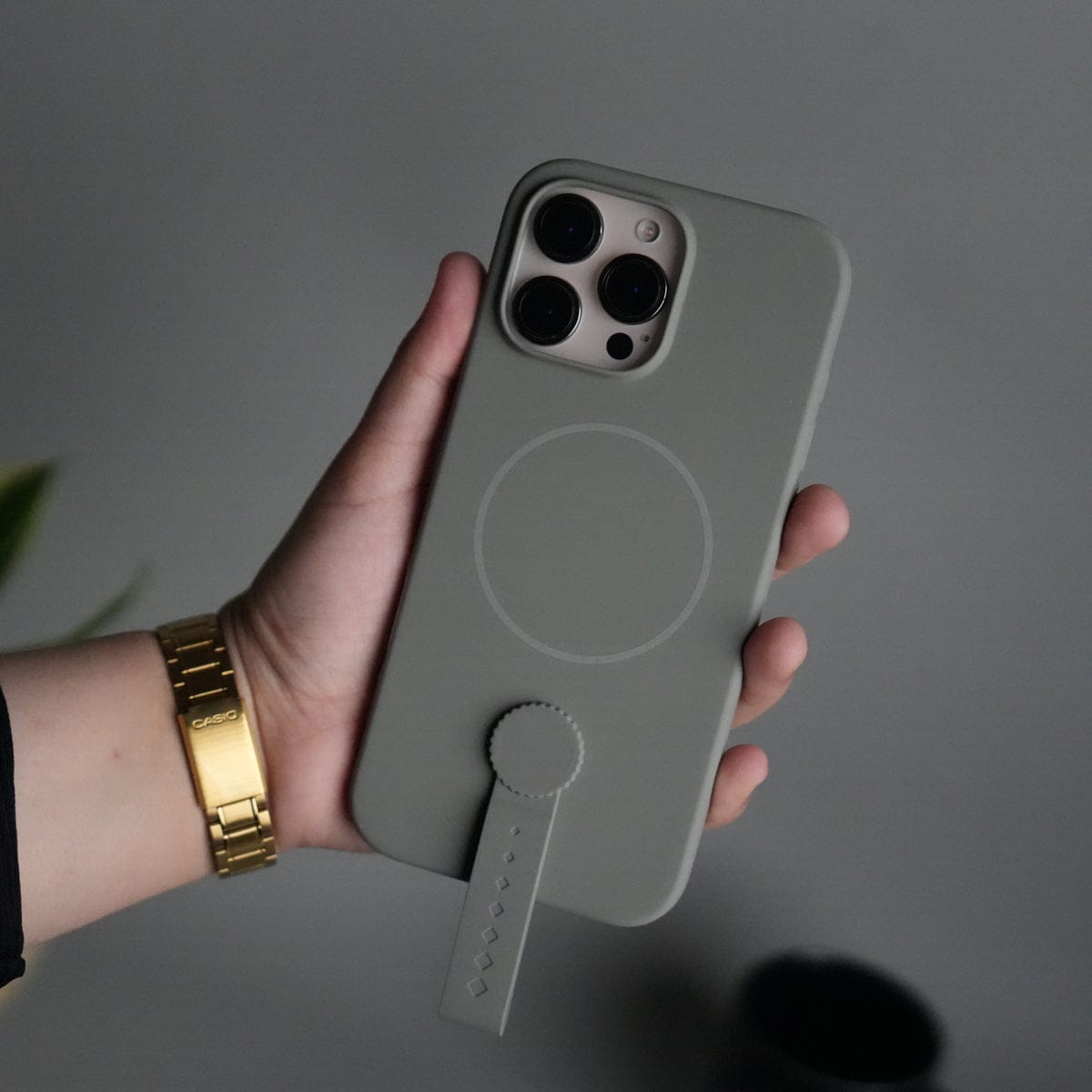 iPhone 16 Pro Max Silicone Case | Magnetic Ring | Silicone Rotating Grip Strap Cover