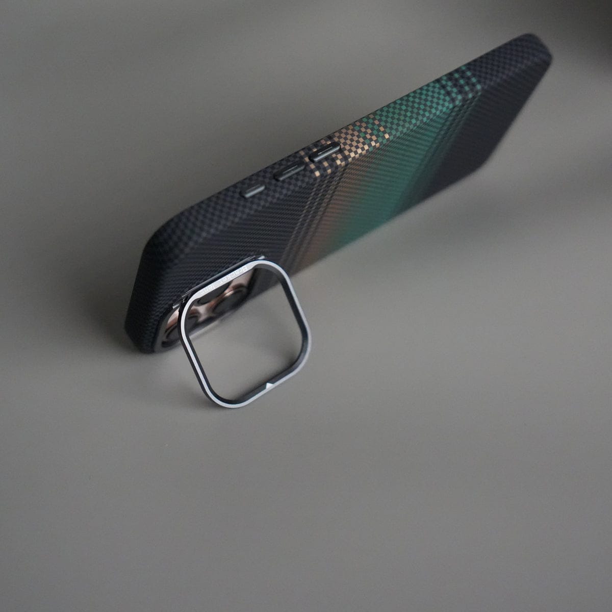 iPhone 16 Series Carbon Fiber Texture Design Hard Pc MagSafe Case Cover GreenOrange