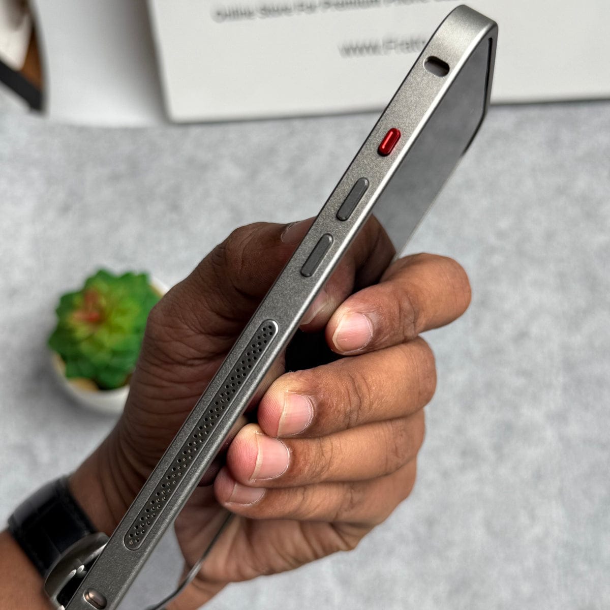 iPhone 16 Series Light Weight Aluminium Metal Bumper Frame