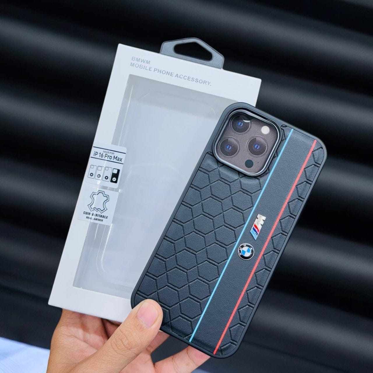 iPhone 15 Series Premium Honeycomb Design Case Cover