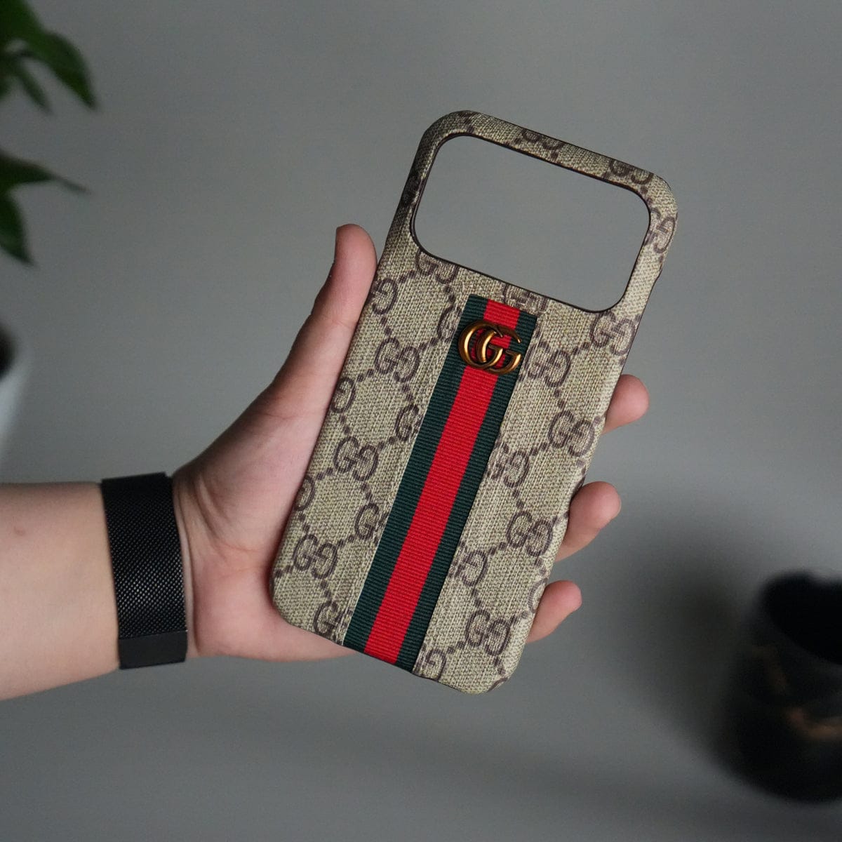 iPhone 17 Series GG Fashion Green Red Stripe Cover | BEIGE