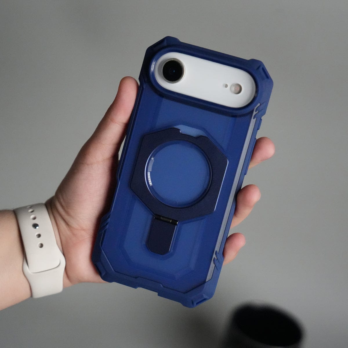 iPhone 17 Air – Rugged Armor MagSafe Case with Metal Kickstand