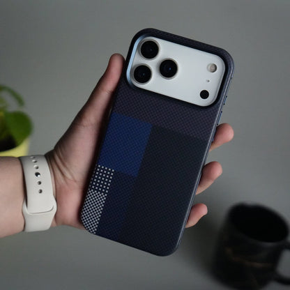 iPhone 17 Pro Carbon Fiber Texture Design Side Bumper MagSafe Case Cover
