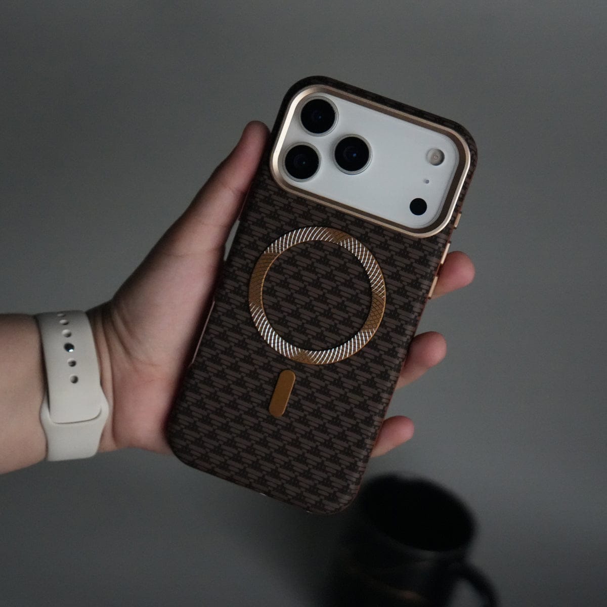 iPhone 17 Pro Elite Leather-Texture Case Cover