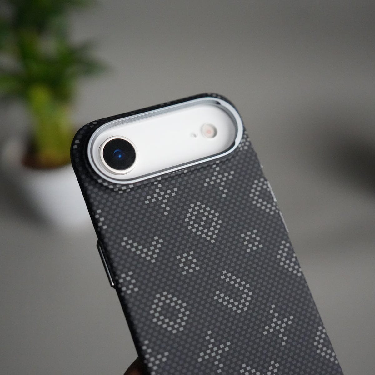 iPhone 17 Air Aramid Fiber Case | Slim MagSafe Cover | Black