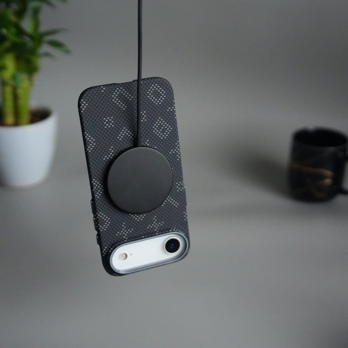 iPhone 17 Air Aramid Fiber Case | Slim MagSafe Cover | Black