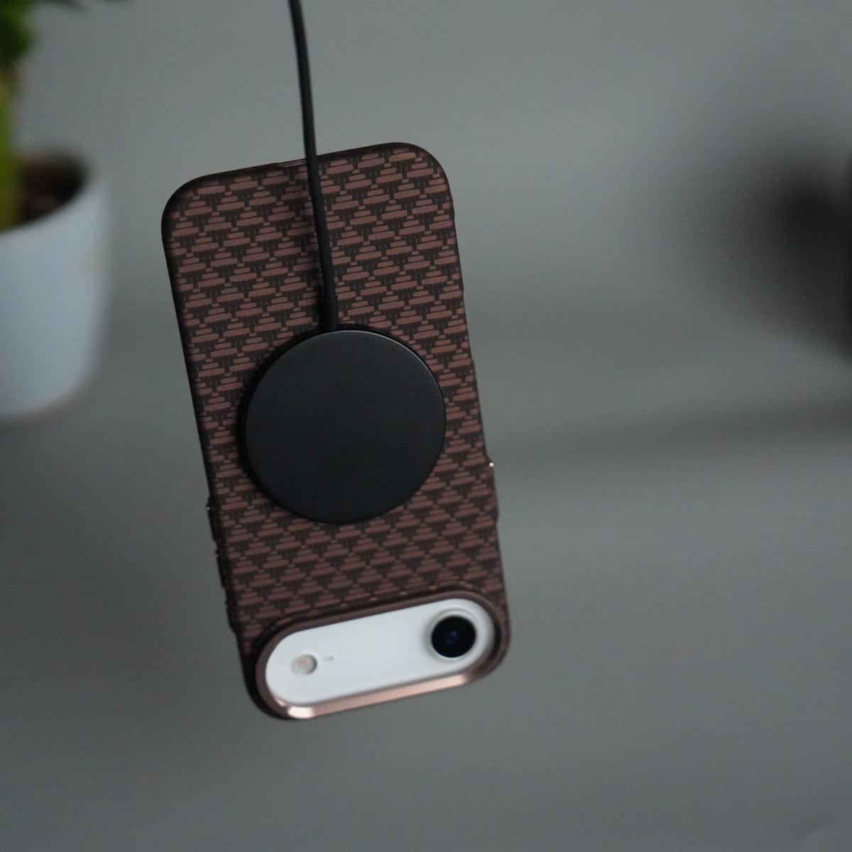 iPhone 17 Air Carbon Fiber Texture Design Hard Pc MagSafe Case Cover Tringle Pattern
