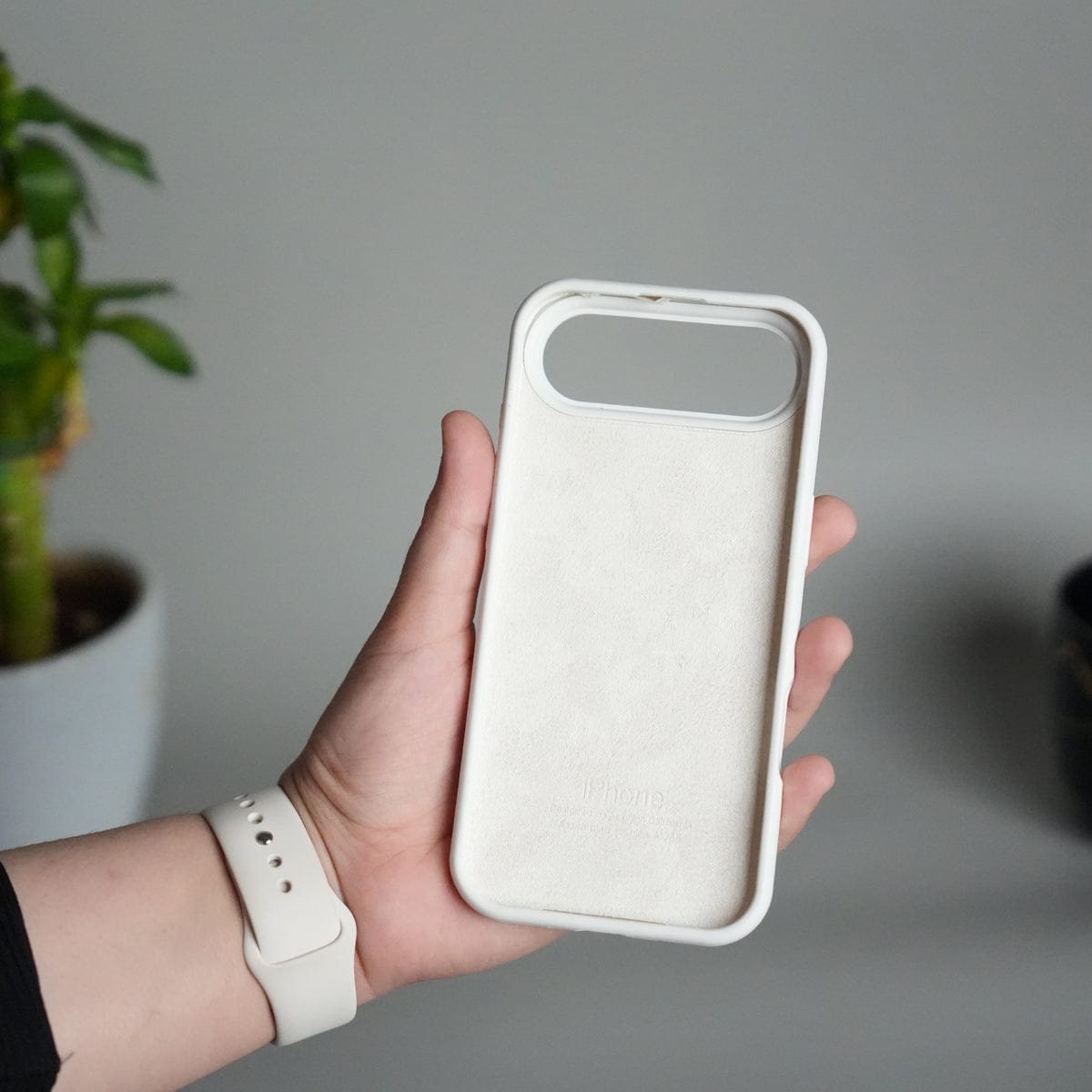 iPhone 17 Air Liquid Silicone Case Cover (White)