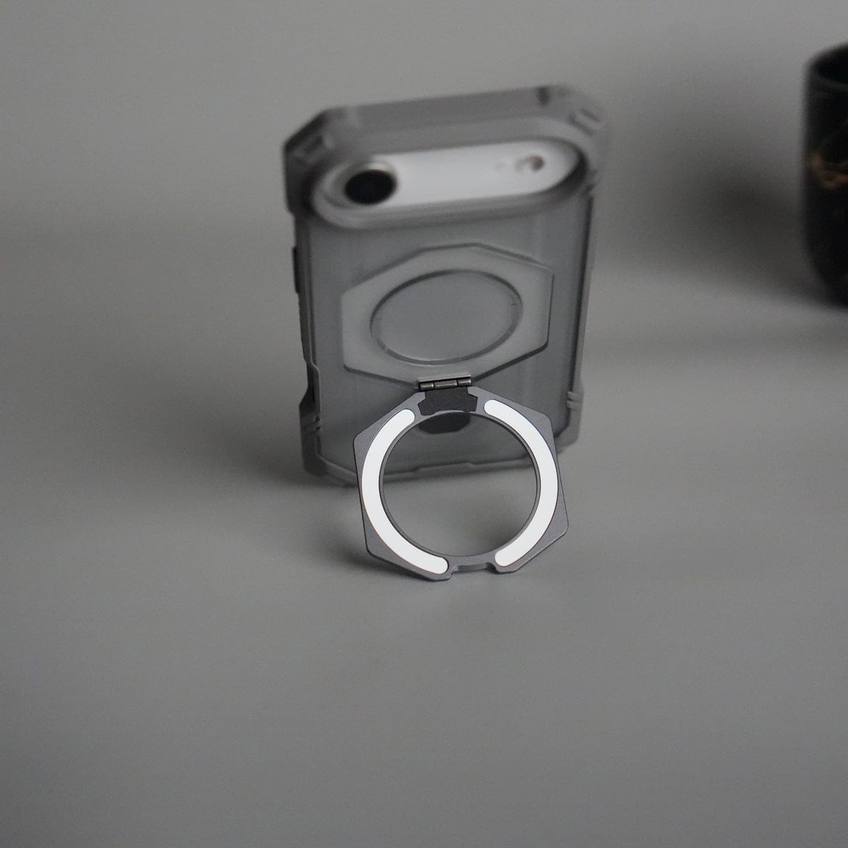 iPhone 17 Air – Rugged Armor MagSafe Case with Metal Kickstand
