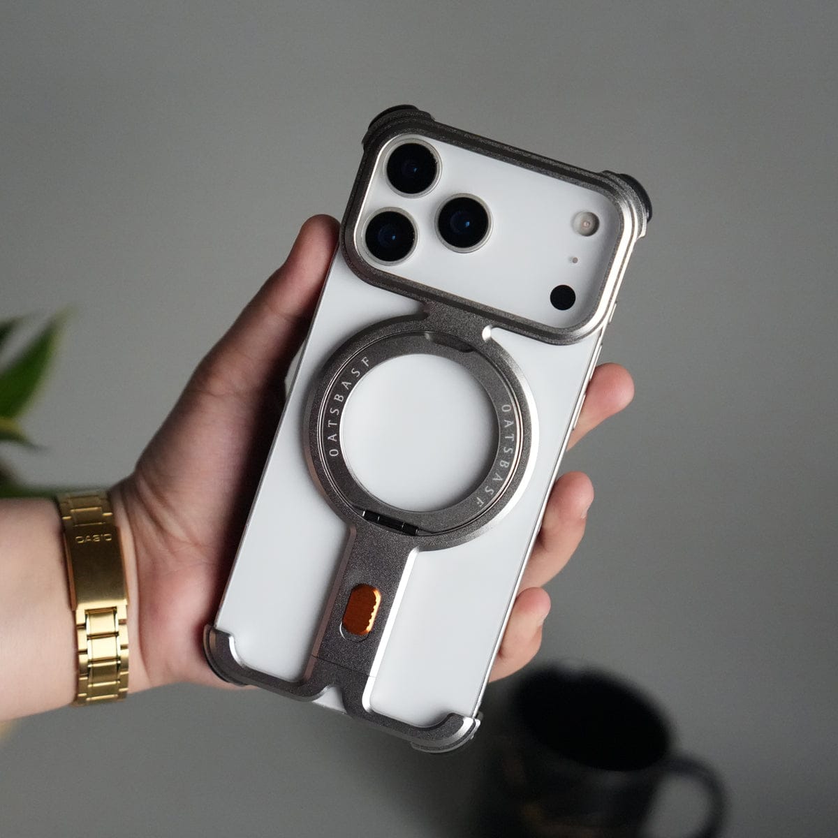 iPhone 17 Pro Max Aluminium Metal Frame Rotating Kickstand Case