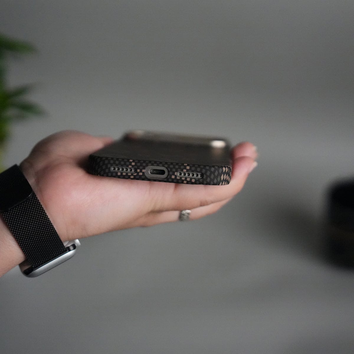 iPhone 17 Pro Aramid Fiber Case | Slim MagSafe Cover | Desert
