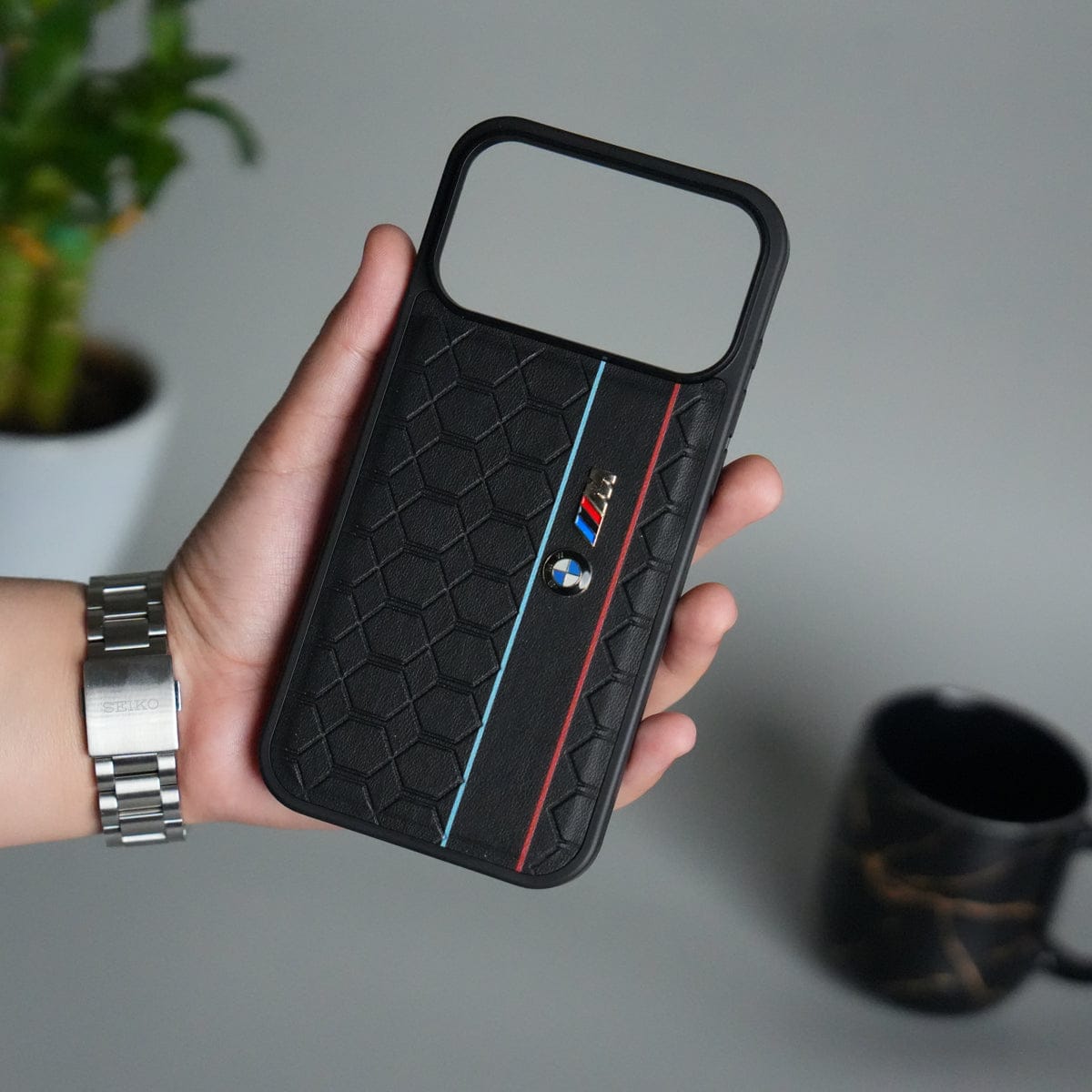 iPhone 17 Pro BMW & M Performance Logo With Honeycomb Design Case Cover(Black)