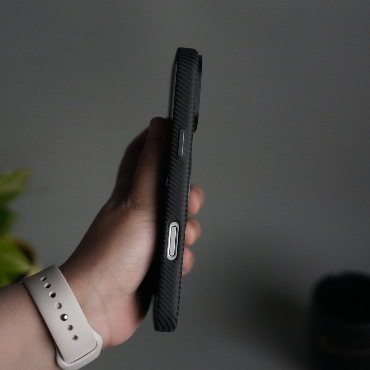 iPhone 17 Pro Carbon Fiber Texture Case with Metal Camera Frame & Rotating Ring Stand