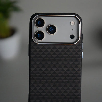 iPhone 17 Pro Carbon Fiber Texture Design Hard Pc MagSafe Case Cover Black Tringle Pattern