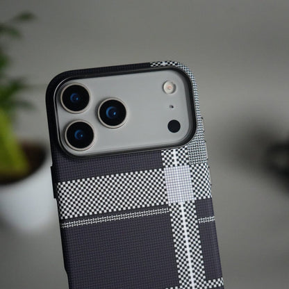 iPhone 17 Pro Carbon Fiber Texture Design Hard Pc MagSafe Case Cover BlackWhite