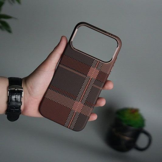 iPhone 17 Pro Max Carbon Fiber Texture Design Hard Pc MagSafe Case Cover BrownWhite