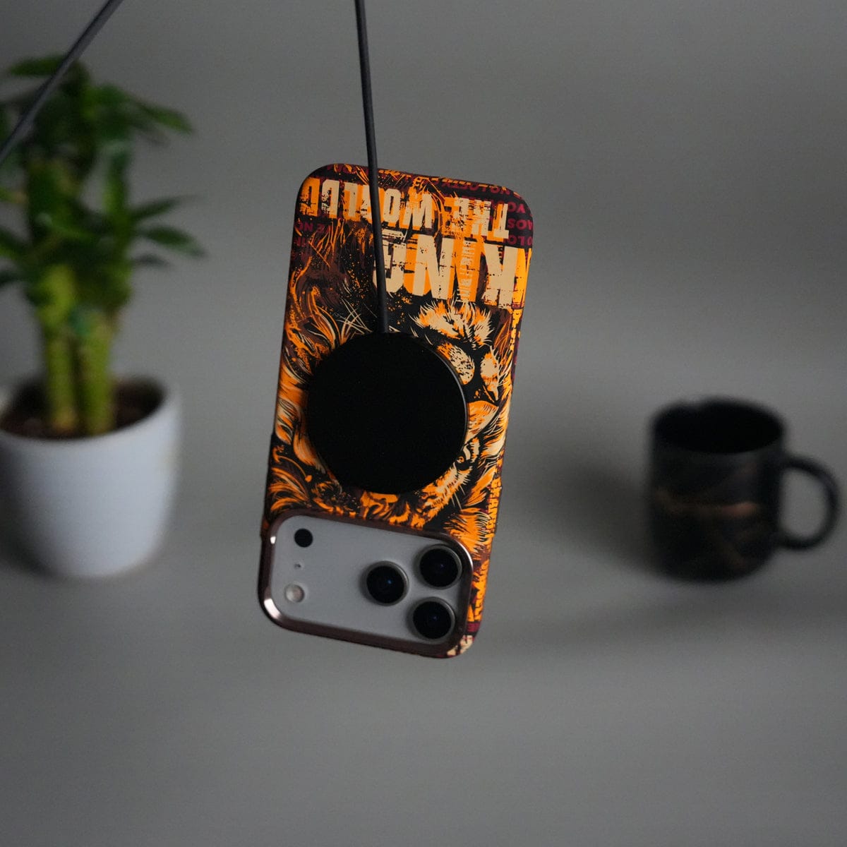 iPhone 17 Pro Carbon Fiber Texture Design Hard Pc MagSafe Case Cover LionKing
