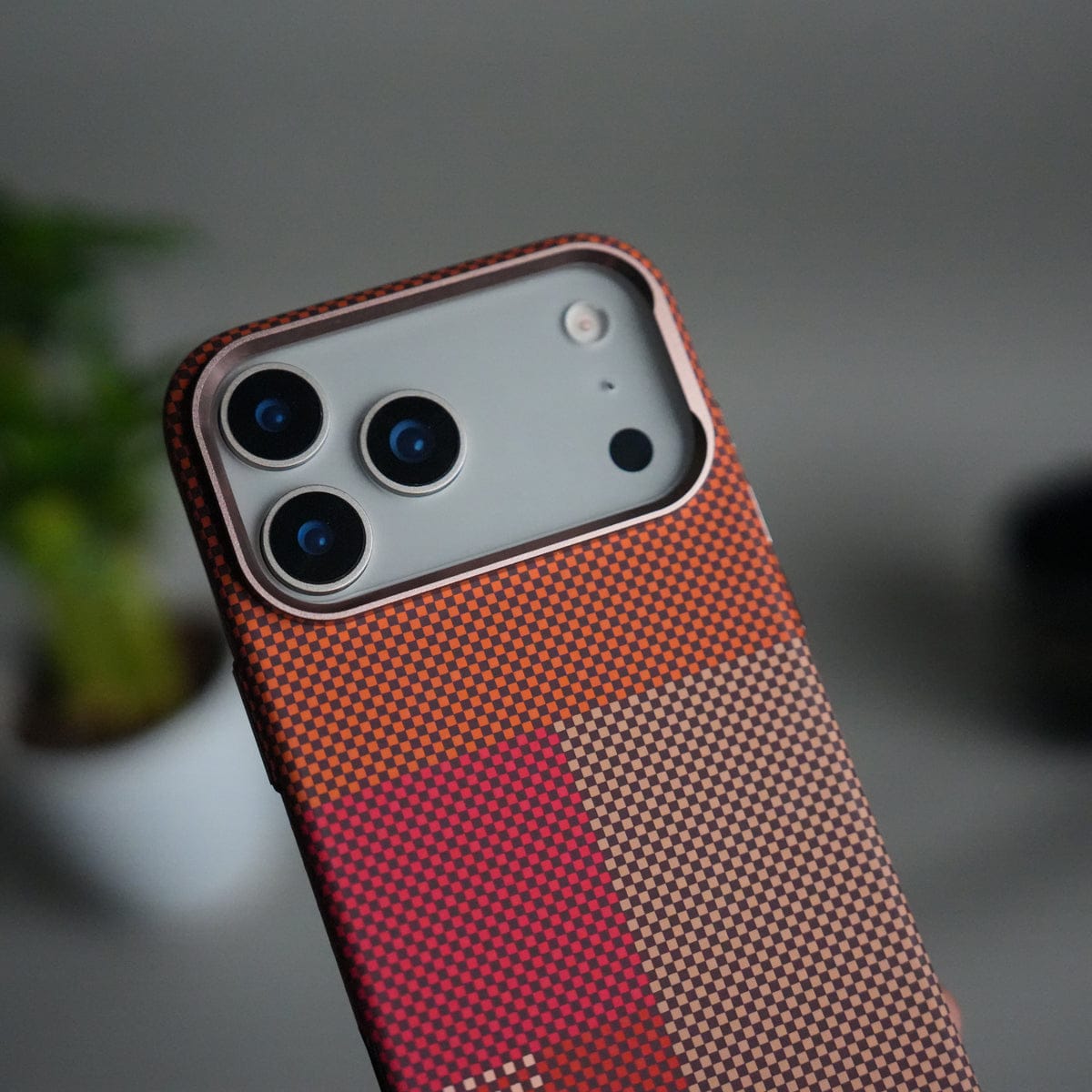 iPhone 17 Pro Carbon Fiber Texture Design Hard Pc MagSafe Case Cover RedBeige