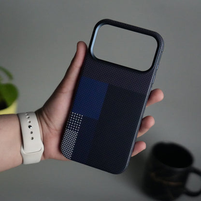 iPhone 17 Pro Carbon Fiber Texture Design Side Bumper MagSafe Case Cover