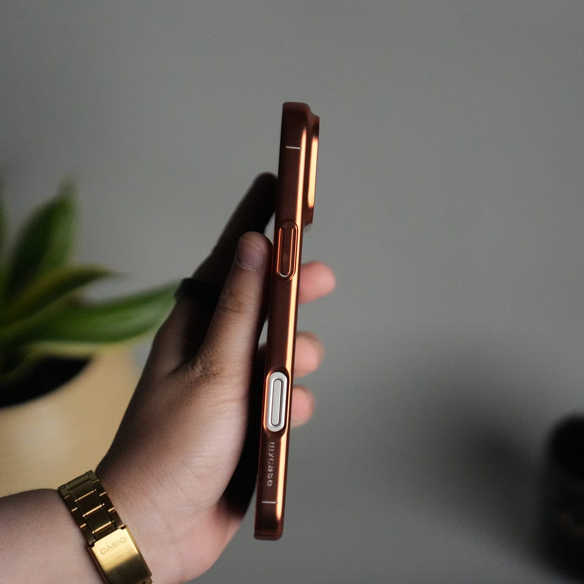 iPhone 17 Pro Clear Shell Case | Slim Back Cover with Electroplated Edges