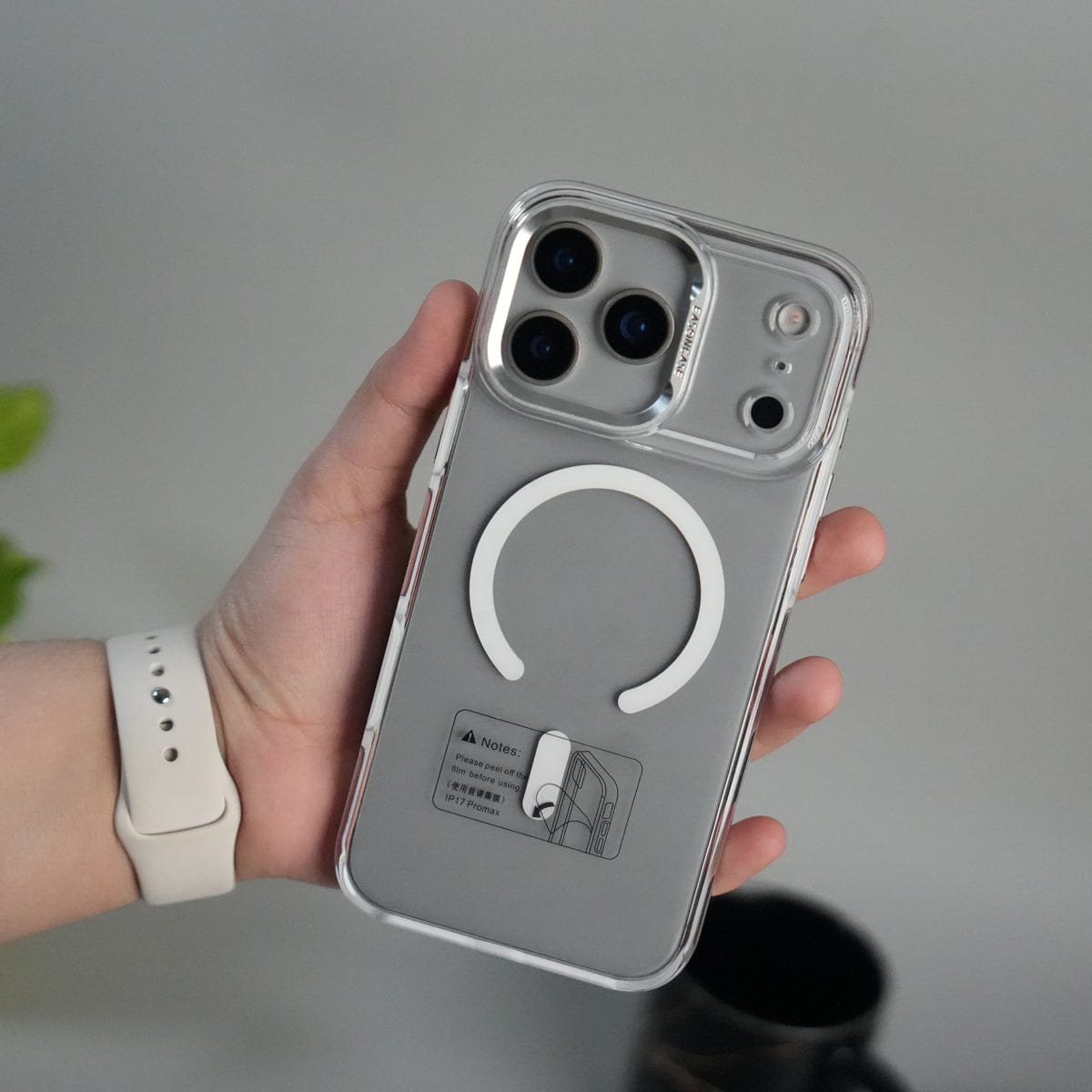 iPhone 17 Pro Crystal Clear Anti-Yellow Case with MagSafe & Metal Camera Bumper