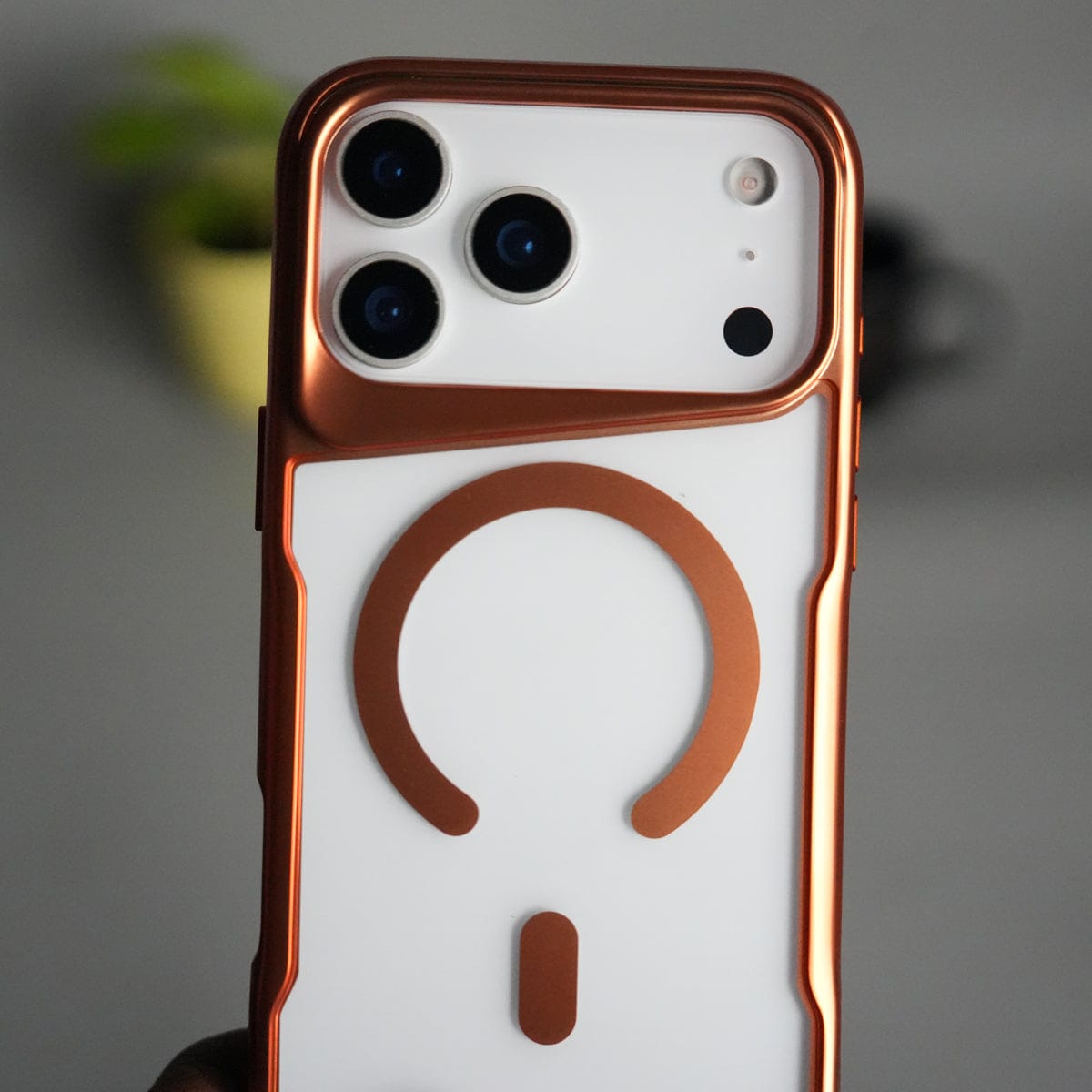 iPhone 17 Pro Electroplated Frame Transparent Magsafe Case