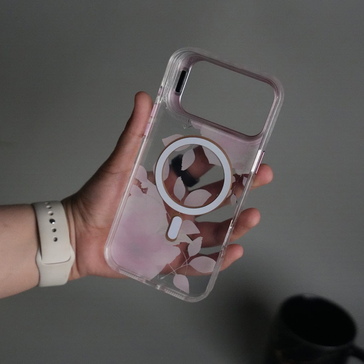 iPhone 17 Pro FloraCrystal Clear Floral Design Case with Color Metal Camera Stand Frame