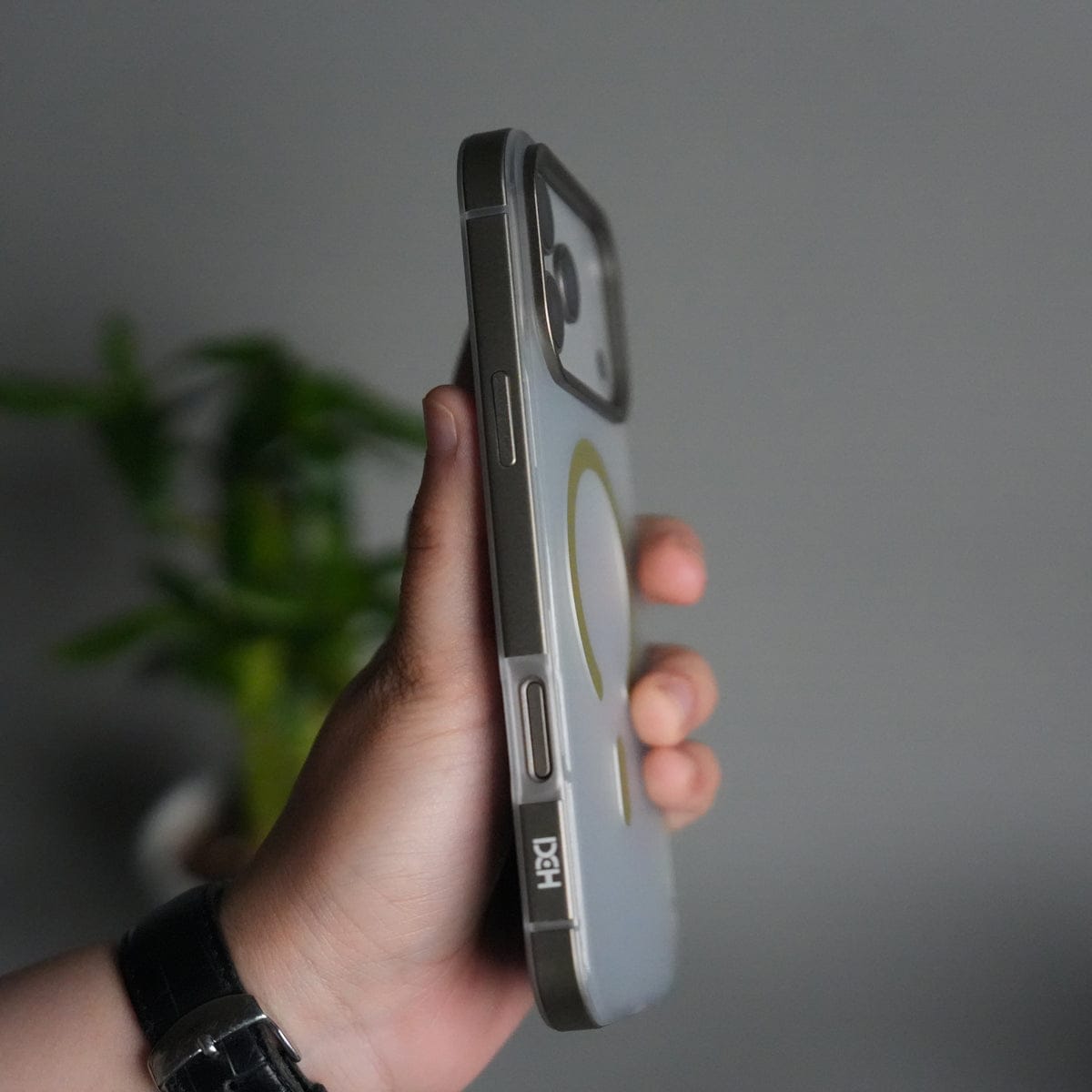 iPhone 17 Pro Max Frosted Magnetic Case | Aluminum Frame with MagSafe Ring & Metal Camera Guard