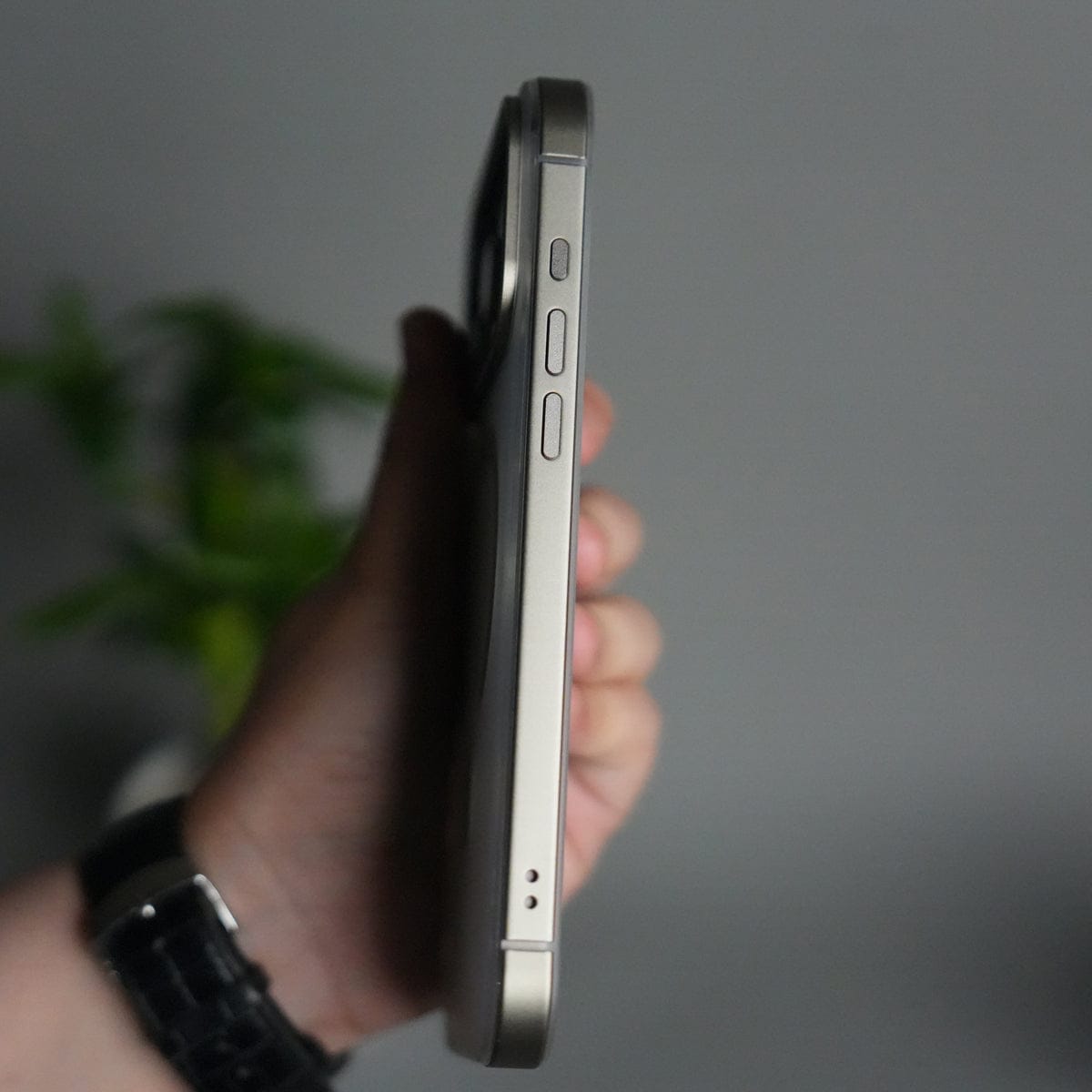 iPhone 17 Pro Max Frosted Magnetic Case | Aluminum Frame with MagSafe Ring & Metal Camera Guard