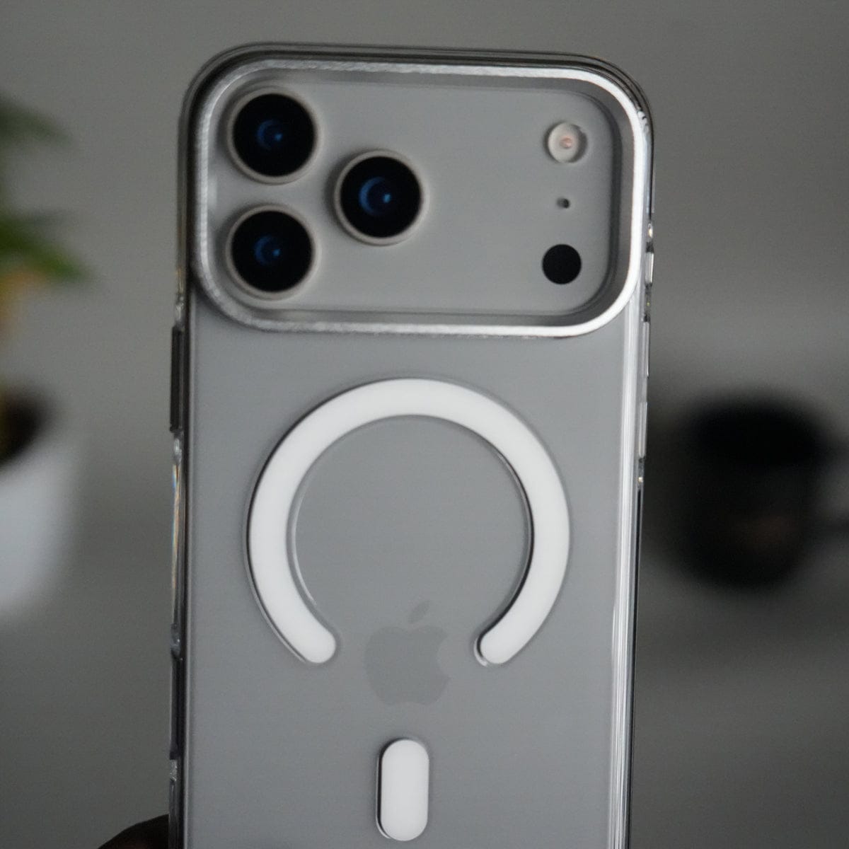 iPhone 17 Pro Hard Crystal Transparent MagSafe Case | Anti-Yellow Clear Back Cover with Metal Camera Bump