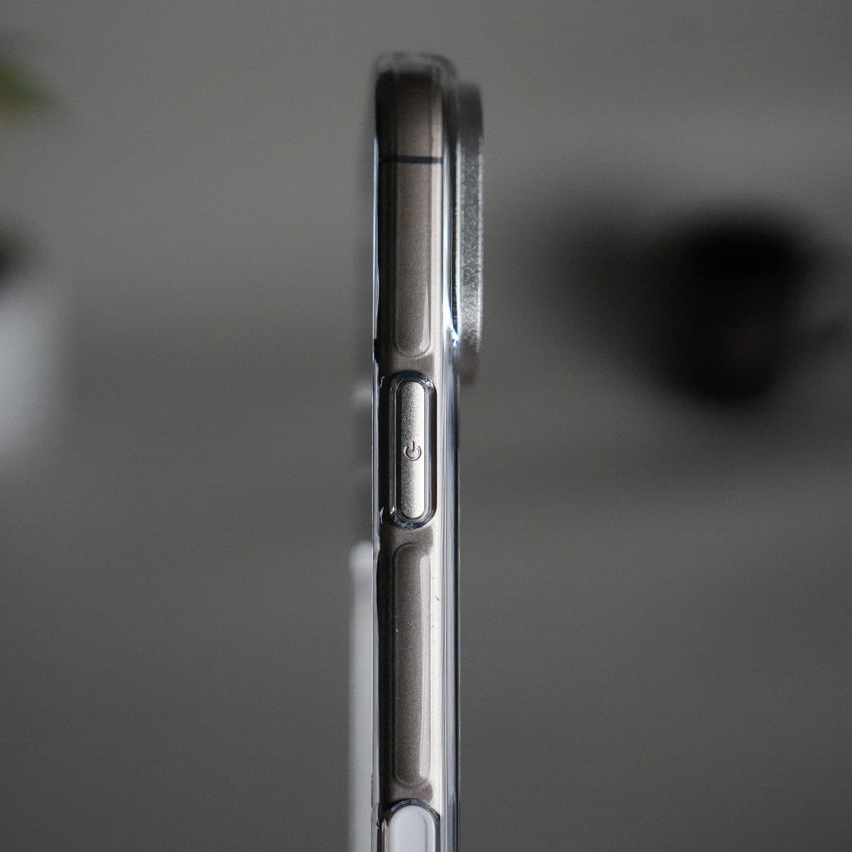 iPhone 17 Pro Hard Crystal Transparent MagSafe Case | Anti-Yellow Clear Back Cover with Metal Camera Bump