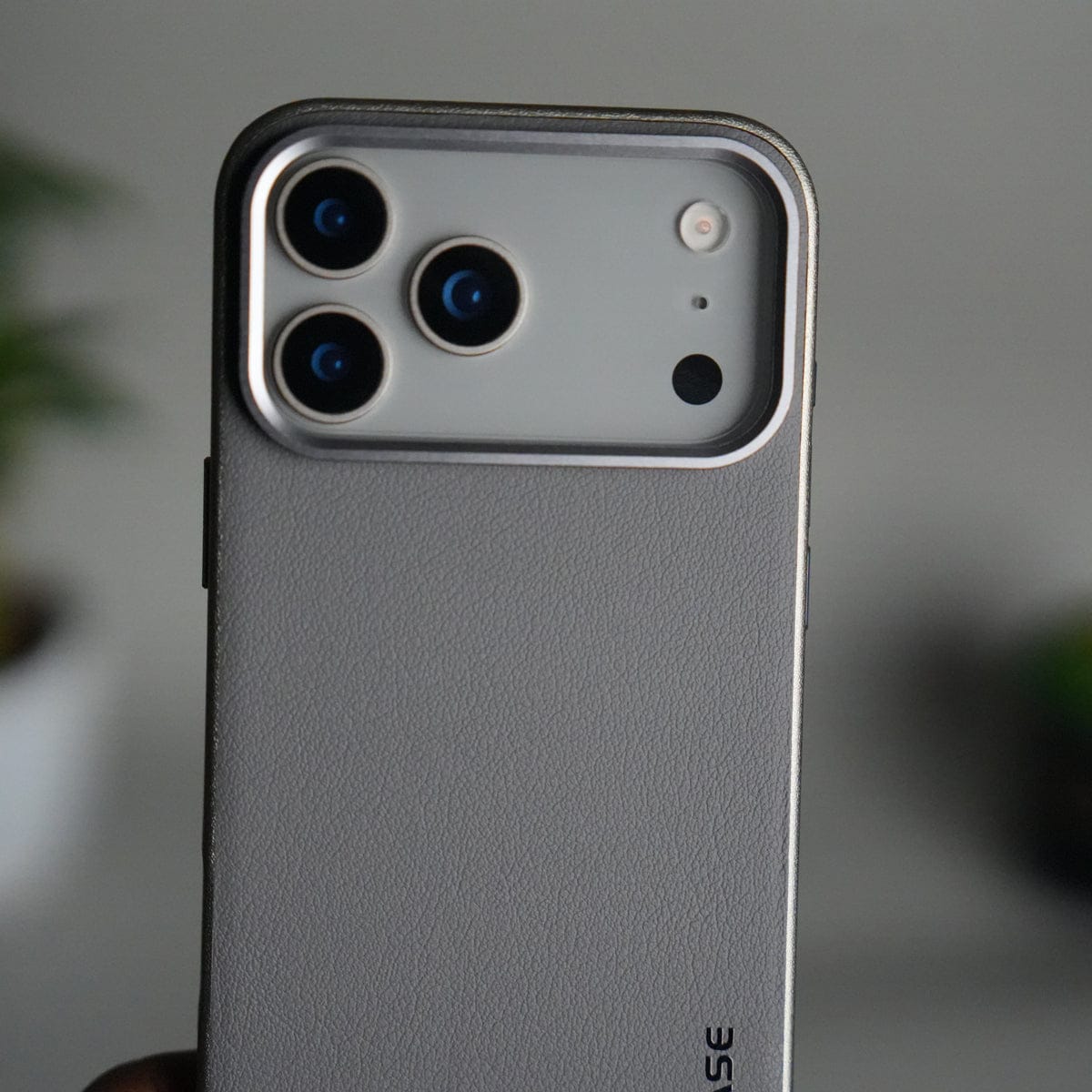 iPhone 17 Pro Luxury Leather Matte Case | Slim Protective Metal Frame Back Cover