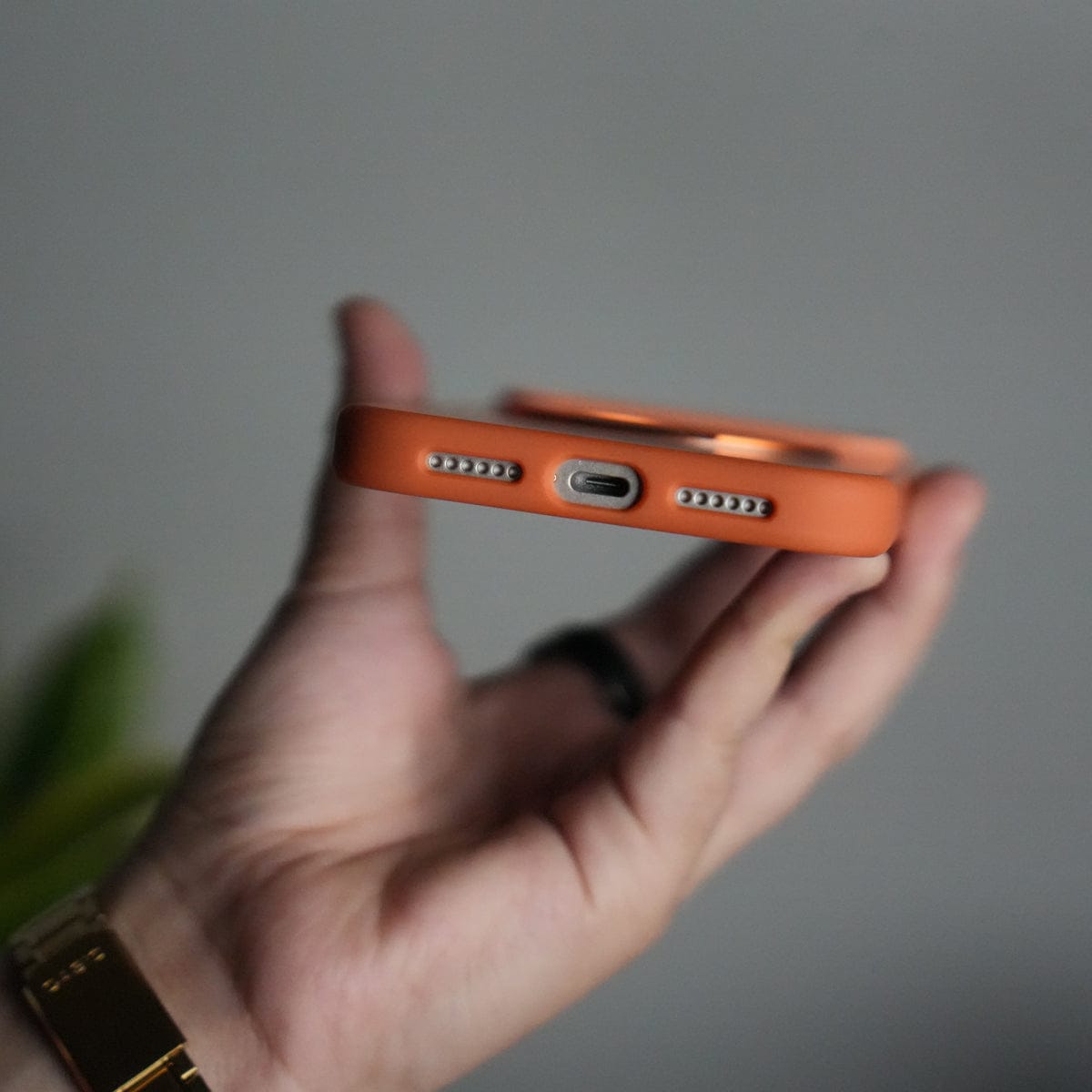 iPhone 17 Pro Matte Shockprof Case with Metal 360° Kickstand