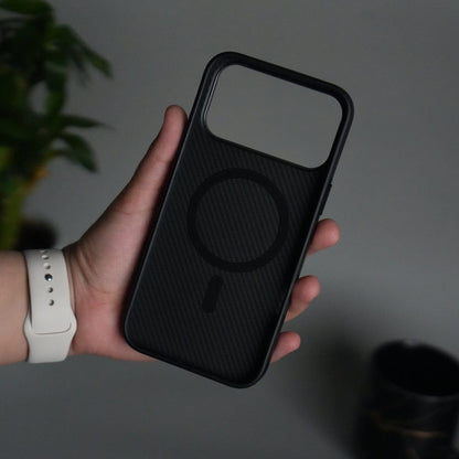 iPhone 17 Pro Max Metal Camera Ring Carbon Fiber Design MagSafe Cover